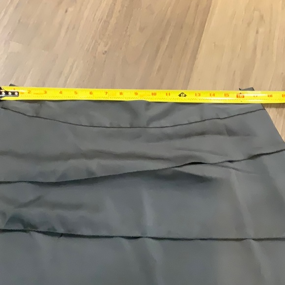 Banana Republic skirt size 12 - Picture 6 of 7
